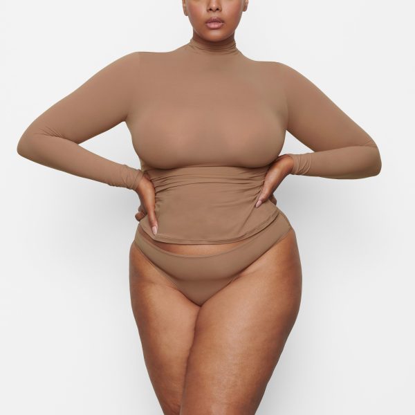 FITS EVERYBODY TURTLENECK TOP | SIENNA