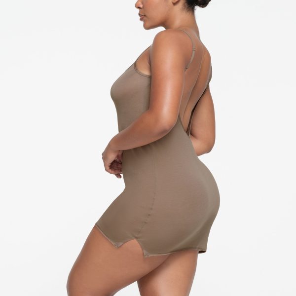 KIMS SLEEP LOW BACK MINI DRESS | TRUFFLE