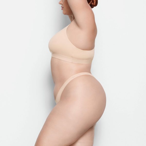 FITS EVERYBODY RACERBACK SCOOP BRALETTE | MICA