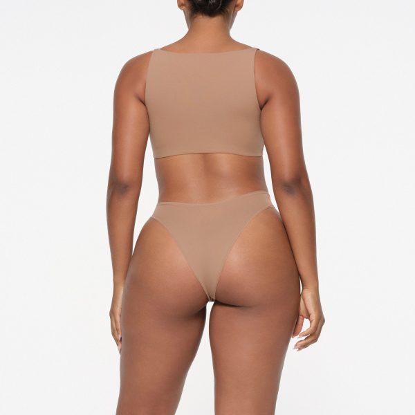 FITS EVERYBODY BACK SMOOTHING SCOOP BRALETTE | SIENNA