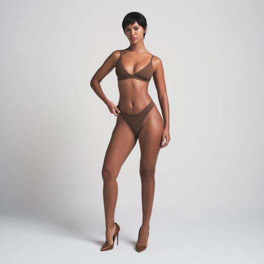 FITS EVERYBODY TRIANGLE BRALETTE | JASPER