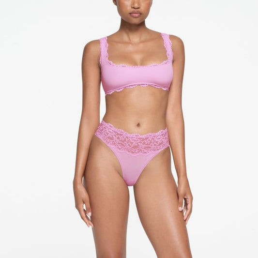 FITS EVERYBODY LACE SQUARE NECK BRALETTE | PETAL