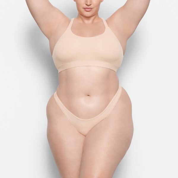 FITS EVERYBODY RACERBACK SCOOP BRALETTE | MICA