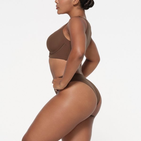 FITS EVERYBODY BACK SMOOTHING FULL COVERAGE BRA | JASPER