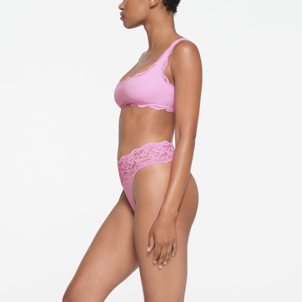 FITS EVERYBODY LACE SQUARE NECK BRALETTE | PETAL