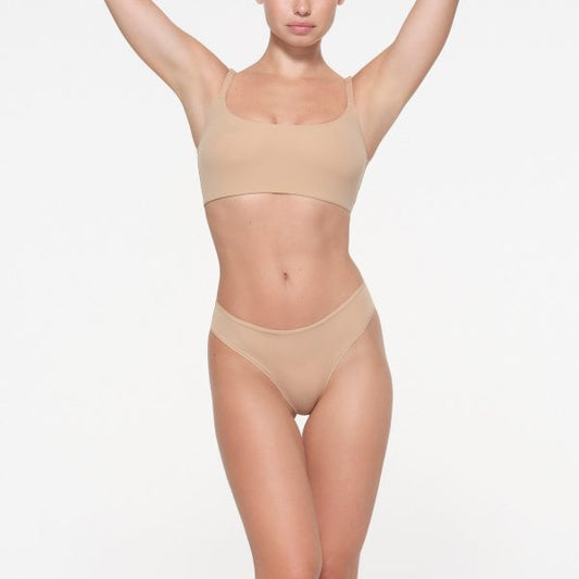 FITS EVERYBODY BACK SMOOTHING SCOOP BRALETTE | CLAY