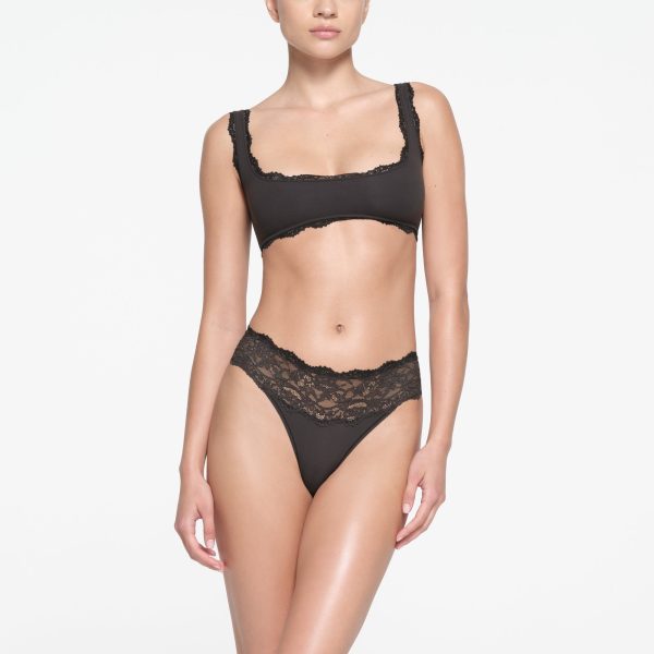 FITS EVERYBODY LACE SQUARE NECK BRALETTE | ONYX