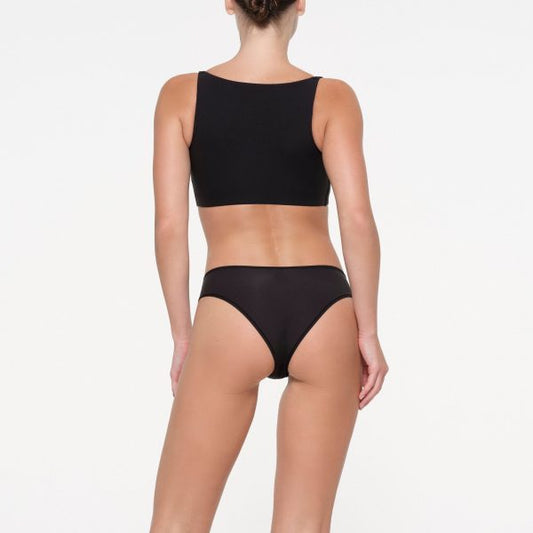 FITS EVERYBODY BACK SMOOTHING SCOOP BRALETTE | ONYX
