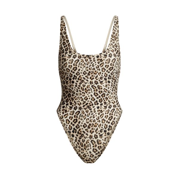 SIGNATURE SWIM SCOOP NECK ONE PIECE | CHAMPAGNE LEOPARD PRINT